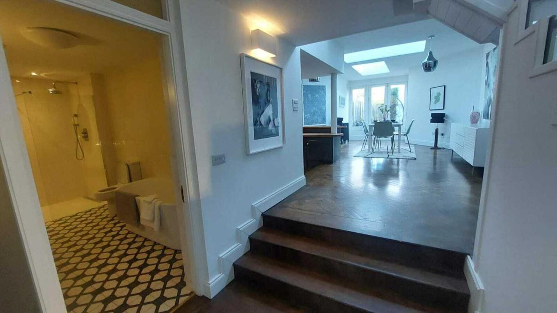Hébergement de vacances Stunning Unique & Elegantly Refurbed Seafront 2bd
